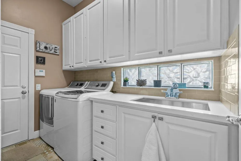 8222 Dominica Place Wellington, FL 33414
