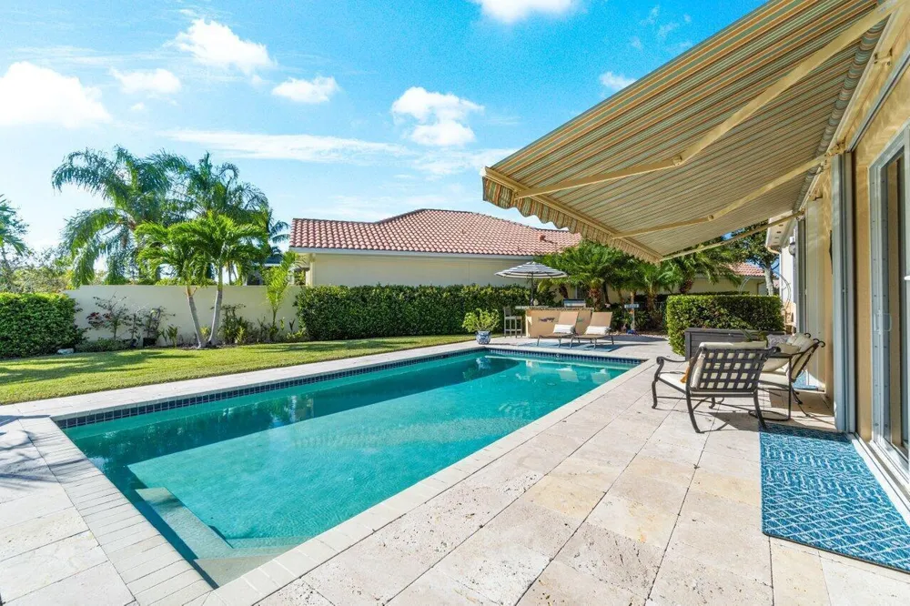 8222 Dominica Place Wellington, FL 33414