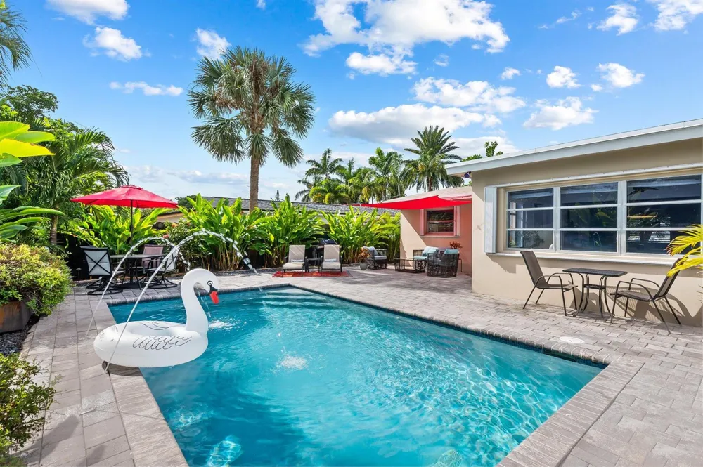 2640 NW 9th Lane Wilton Manors, FL 33311