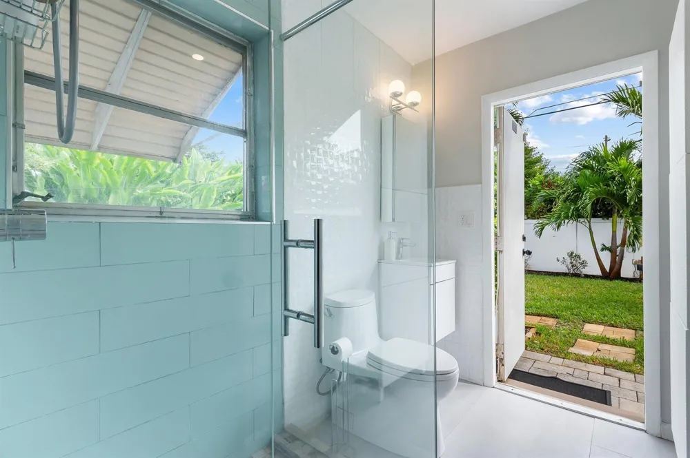 2640 NW 9th Lane Wilton Manors, FL 33311