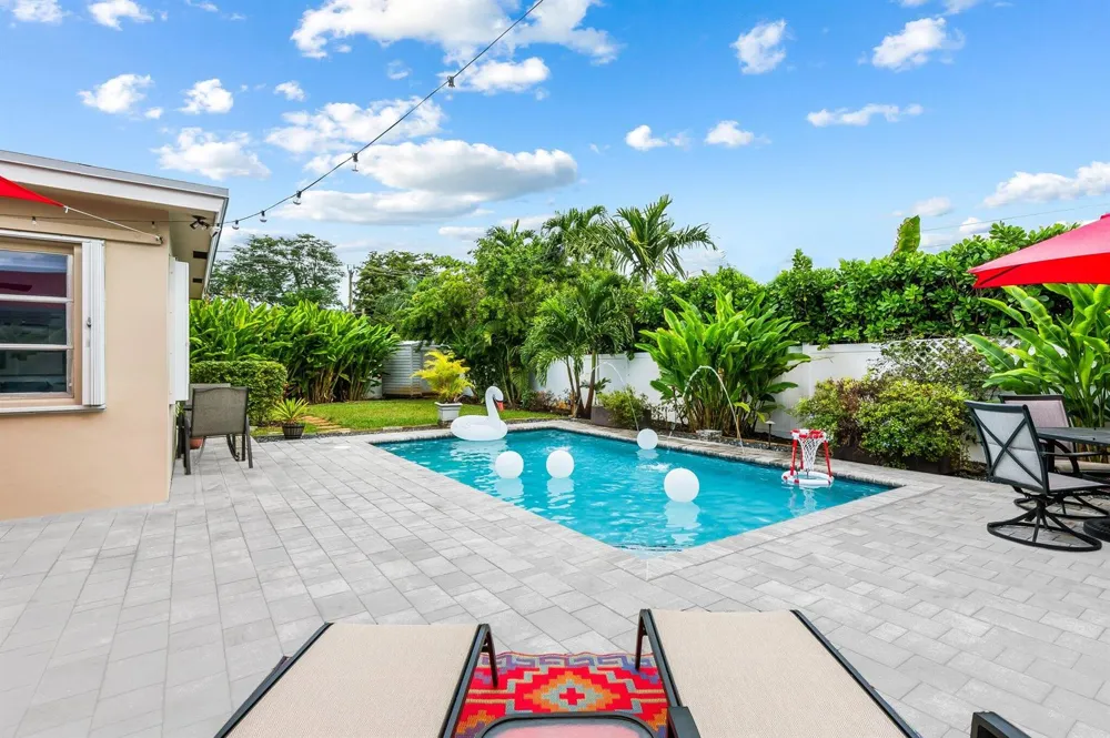 2640 NW 9th Lane Wilton Manors, FL 33311