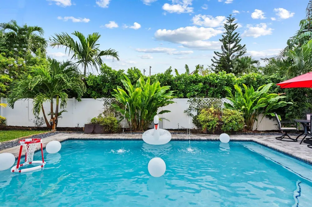 2640 NW 9th Lane Wilton Manors, FL 33311