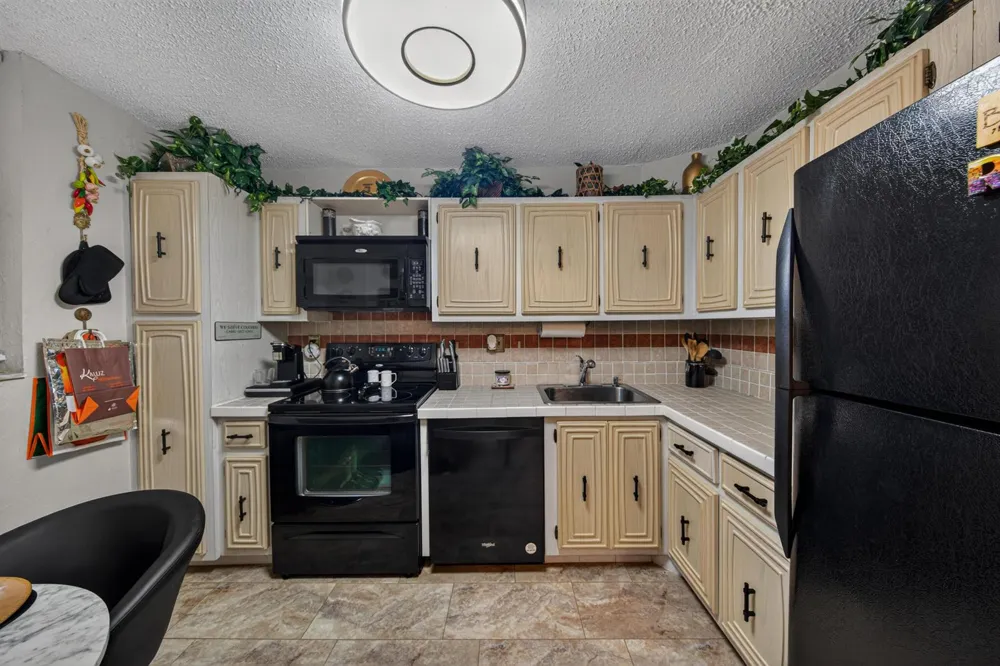 3671 Environ Boulevard #169 Lauderhill, FL 33319