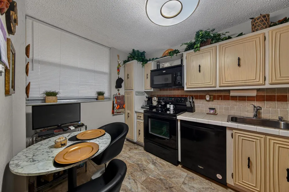 3671 Environ Boulevard #169 Lauderhill, FL 33319