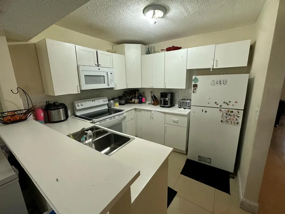 7424 NW 75th Street Tamarac, FL 33321
