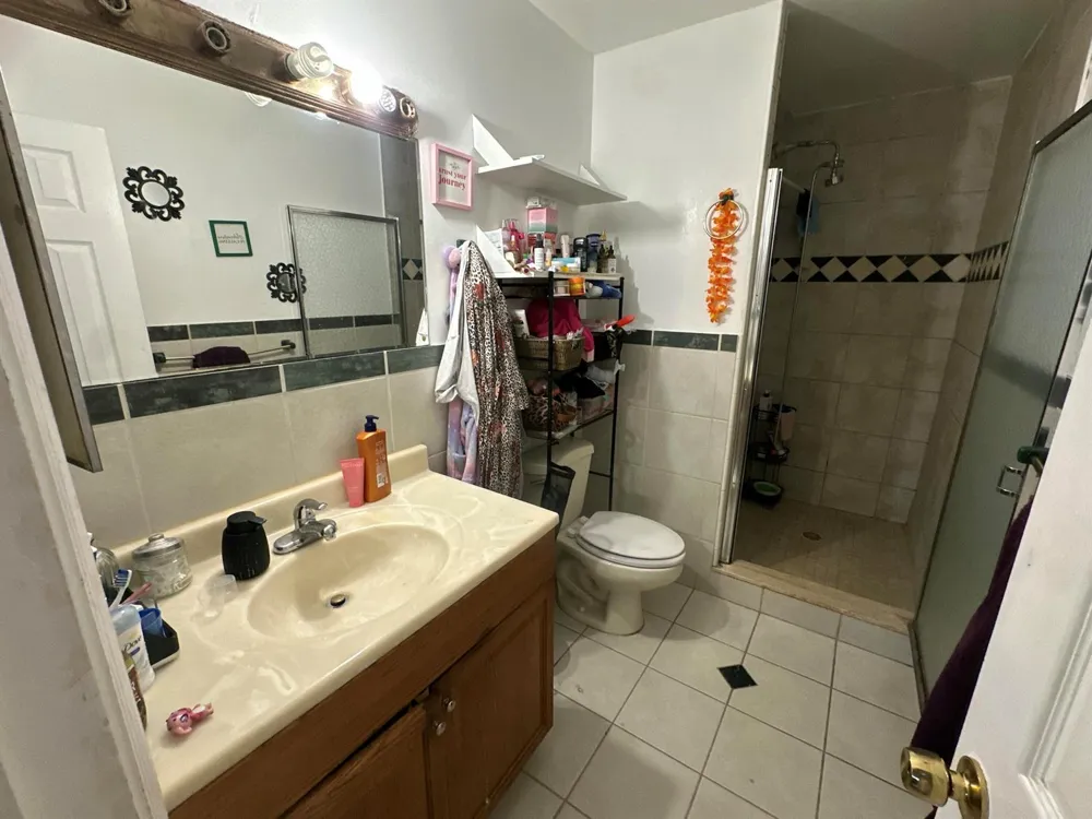 7424 NW 75th Street Tamarac, FL 33321