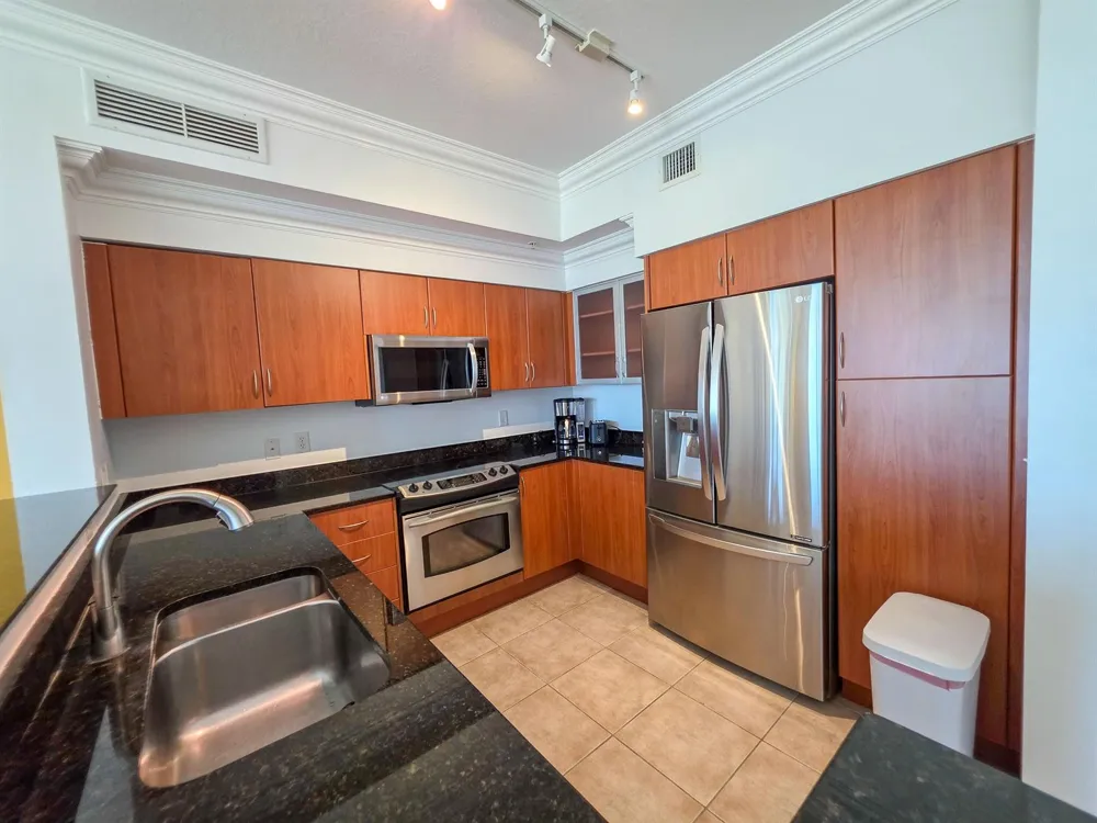 806 E Windward Way #323 Lantana, FL 33462