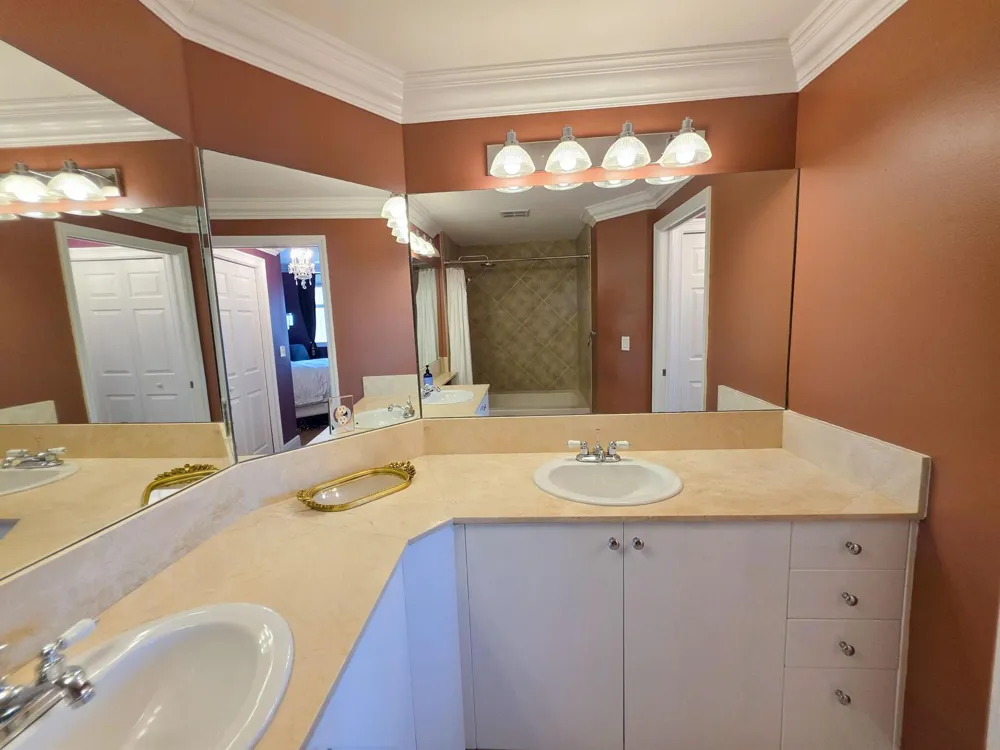 806 E Windward Way #323 Lantana, FL 33462