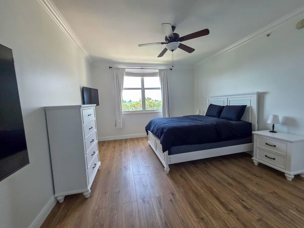 806 E Windward Way #323 Lantana, FL 33462
