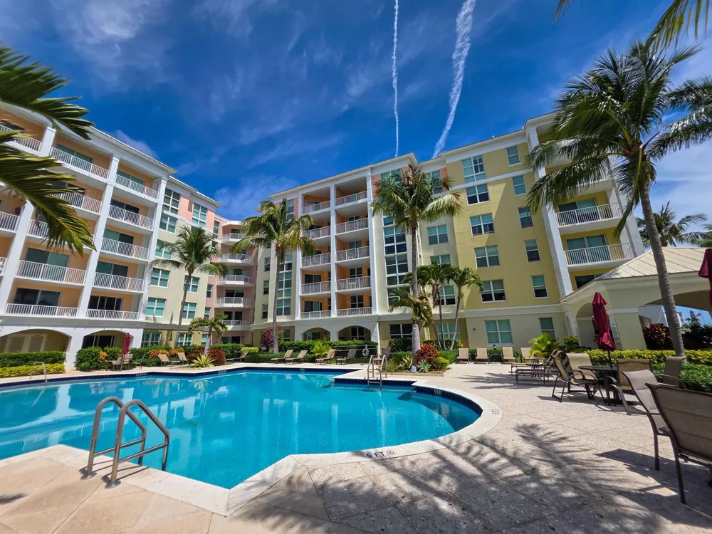 806 E Windward Way #323 Lantana, FL 33462