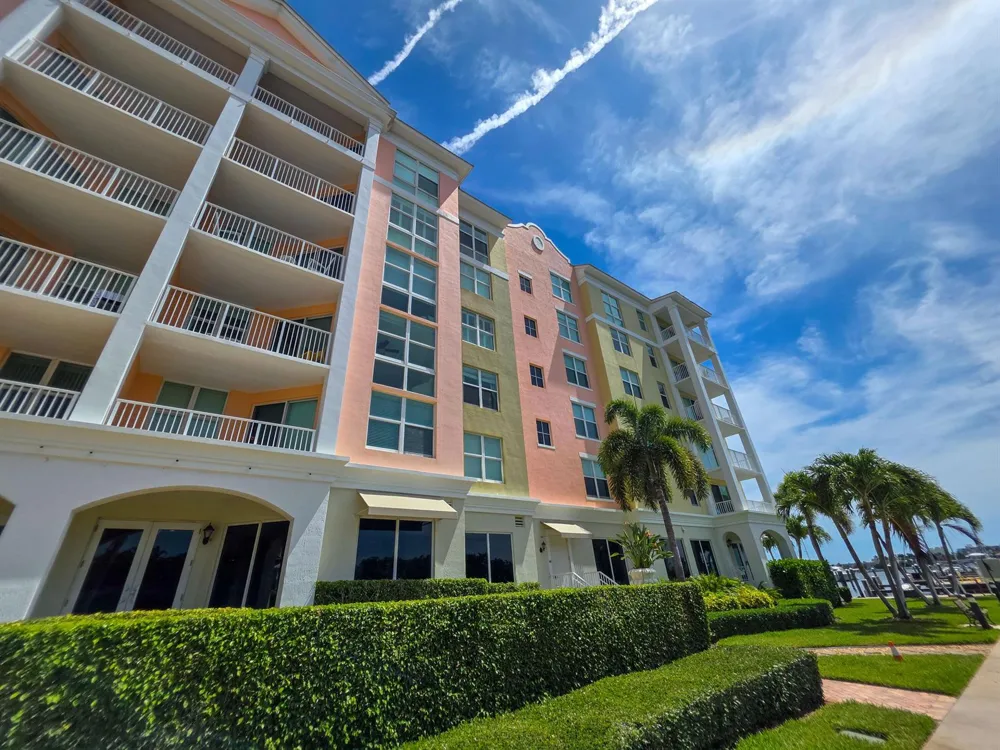 806 E Windward Way #323 Lantana, FL 33462