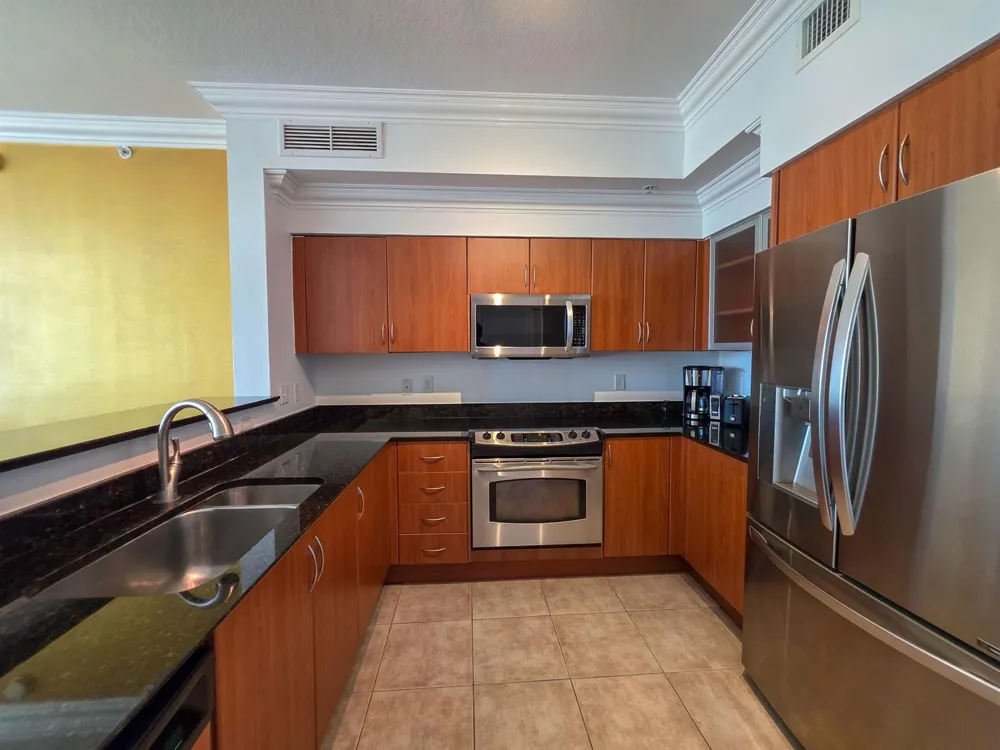 806 E Windward Way #323 Lantana, FL 33462