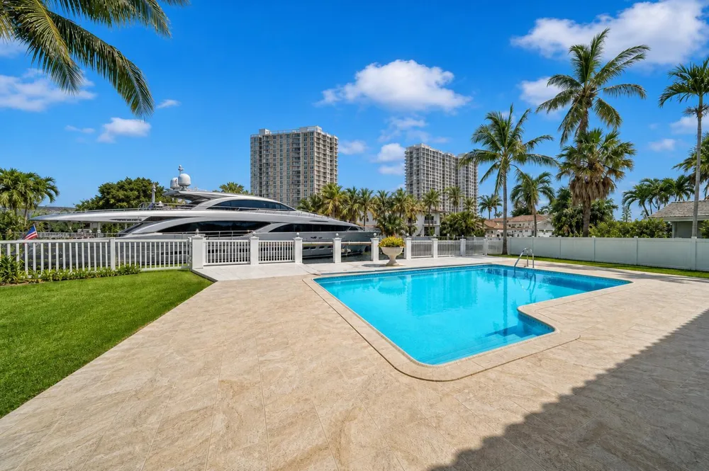 3341 NE 170th Street North Miami Beach, FL 33160