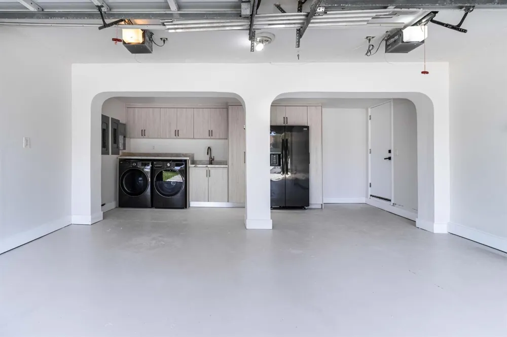 3341 NE 170th Street North Miami Beach, FL 33160