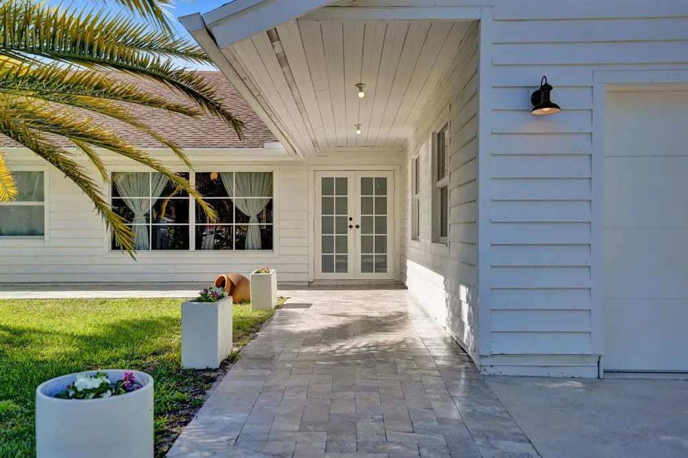 271 Oregon Lane Boca Raton, FL 33487