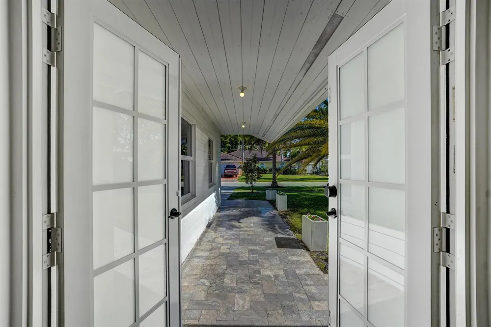 271 Oregon Lane Boca Raton, FL 33487