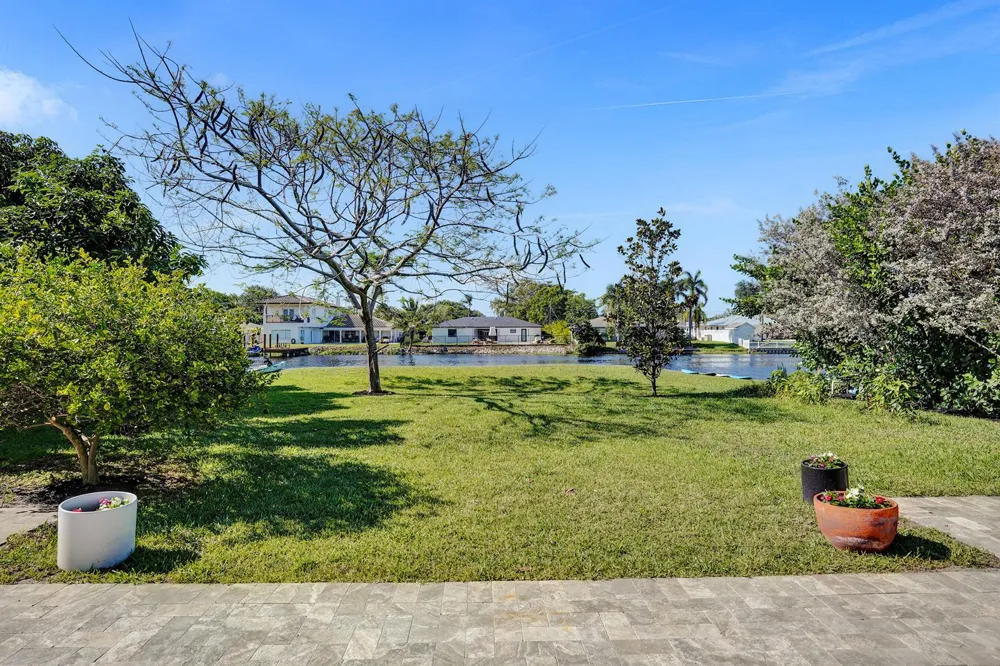 271 Oregon Lane Boca Raton, FL 33487