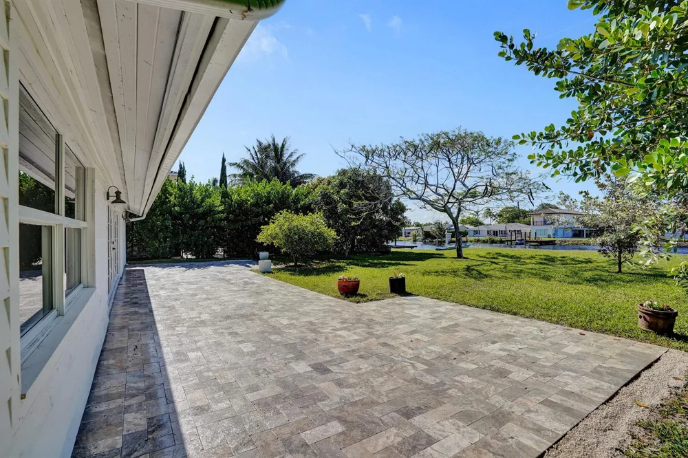 271 Oregon Lane Boca Raton, FL 33487