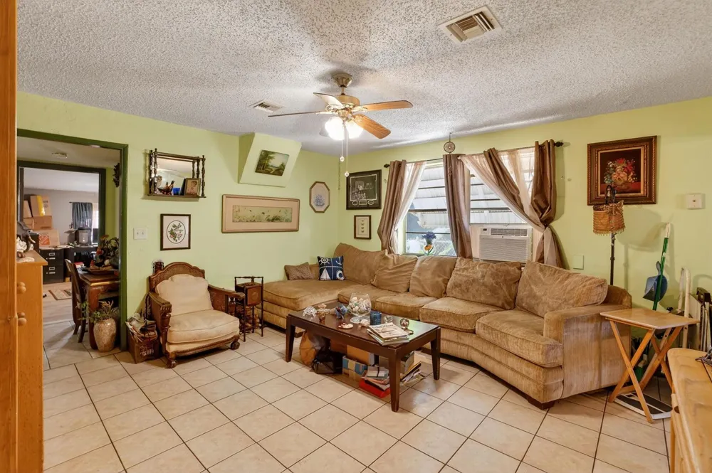 2666 12th Avenue Vero Beach, FL 32960