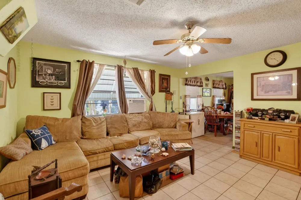 2666 12th Avenue Vero Beach, FL 32960