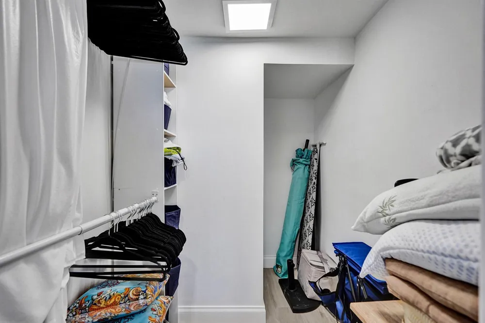1169 Hillsboro #203 Hillsboro Beach, FL 33062