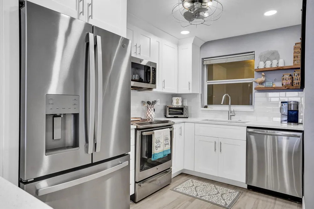 1169 Hillsboro #203 Hillsboro Beach, FL 33062