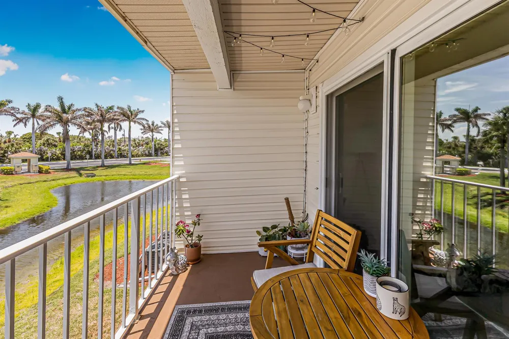 1850 Charlesmont Drive #119 Indialantic, FL 32903