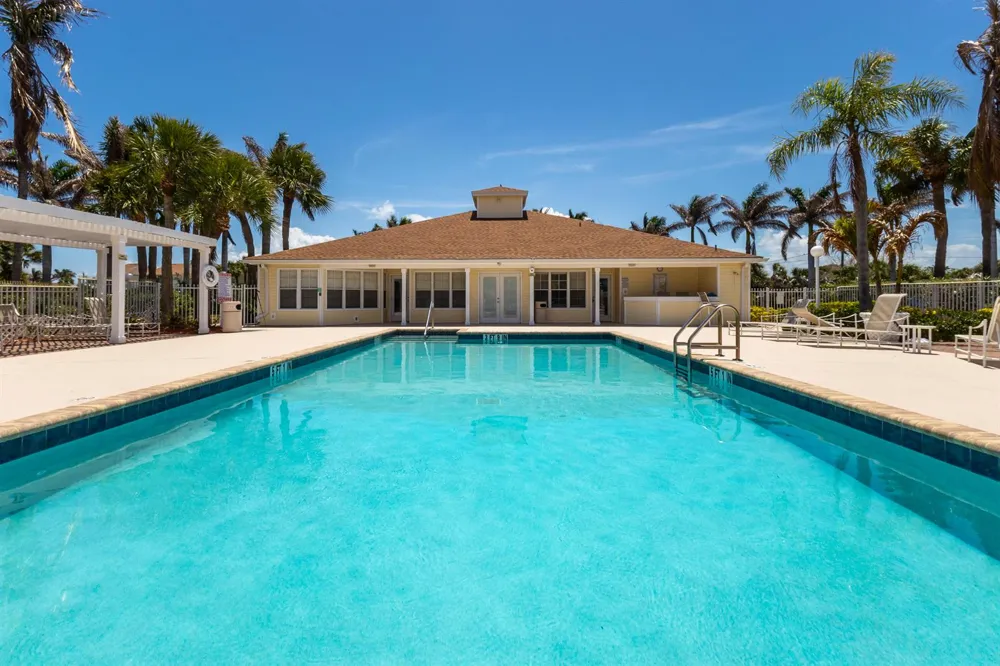 1850 Charlesmont Drive #119 Indialantic, FL 32903
