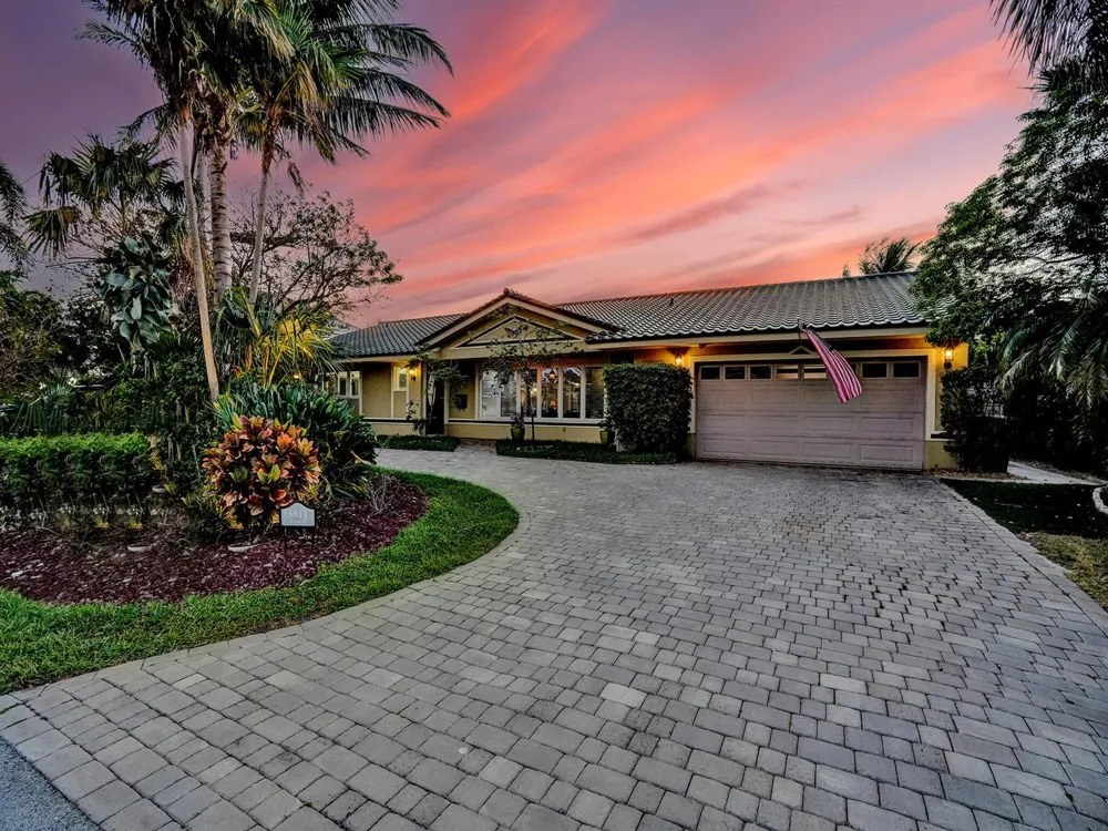 3811 NE 26th Avenue Lighthouse Point, FL 33064
