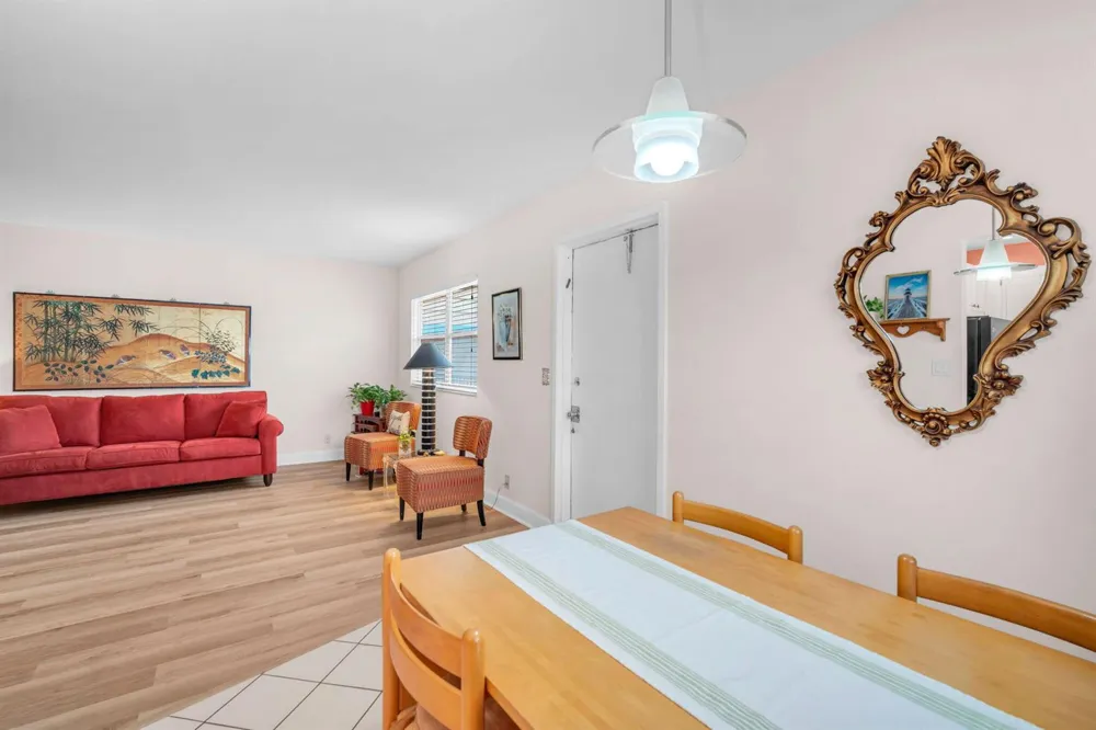 716 Saxony Place #O Delray Beach, FL 33446