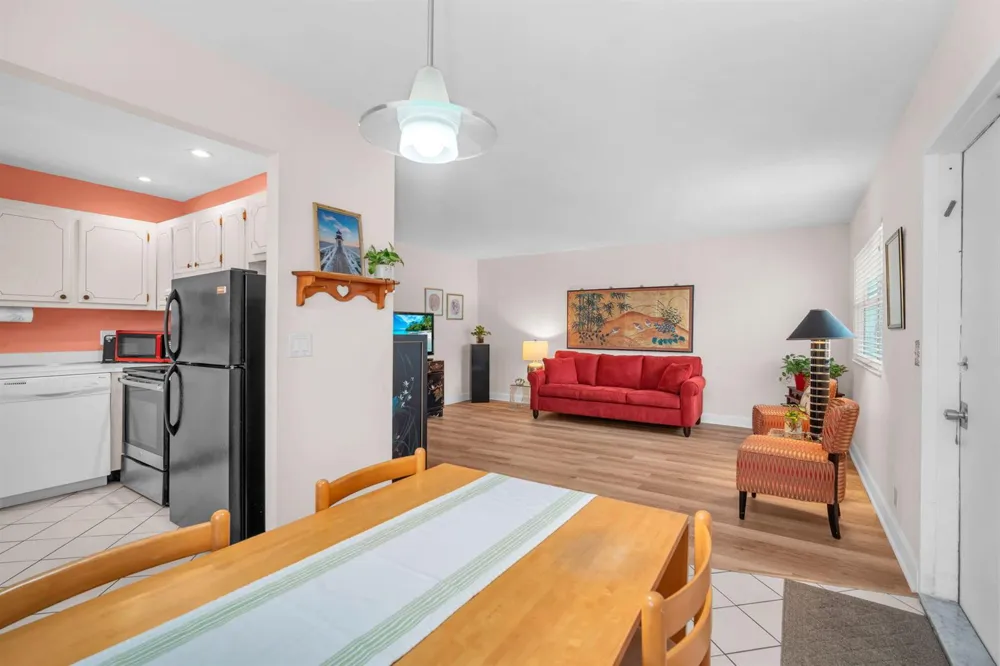 716 Saxony Place #O Delray Beach, FL 33446