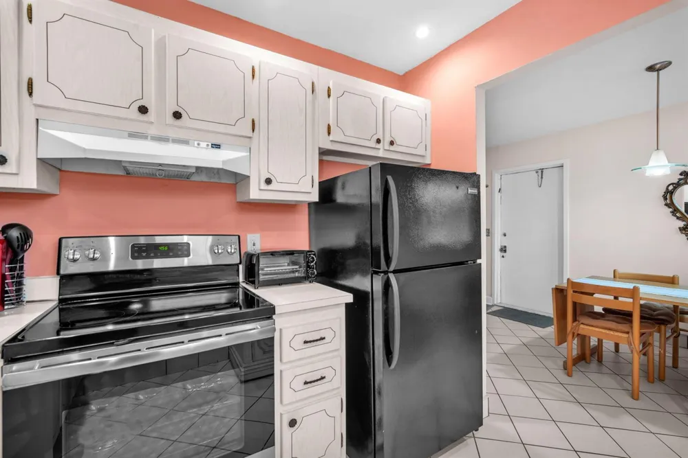 716 Saxony Place #O Delray Beach, FL 33446