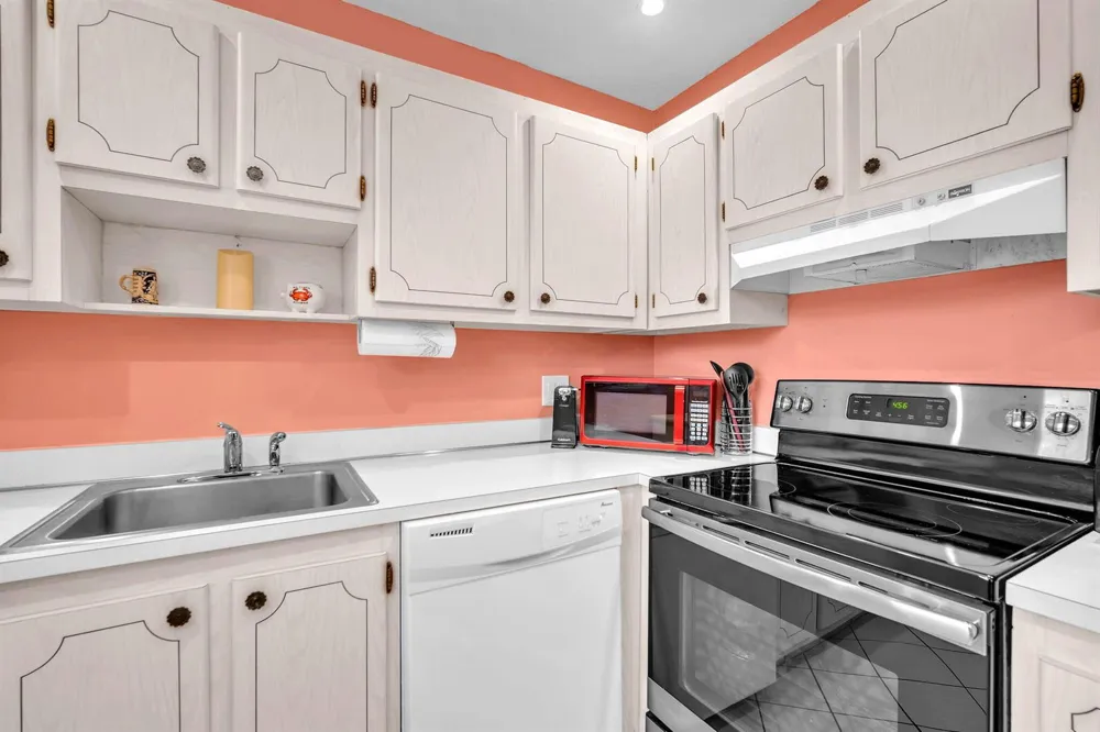 716 Saxony Place #O Delray Beach, FL 33446