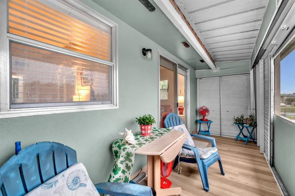 716 Saxony Place #O Delray Beach, FL 33446