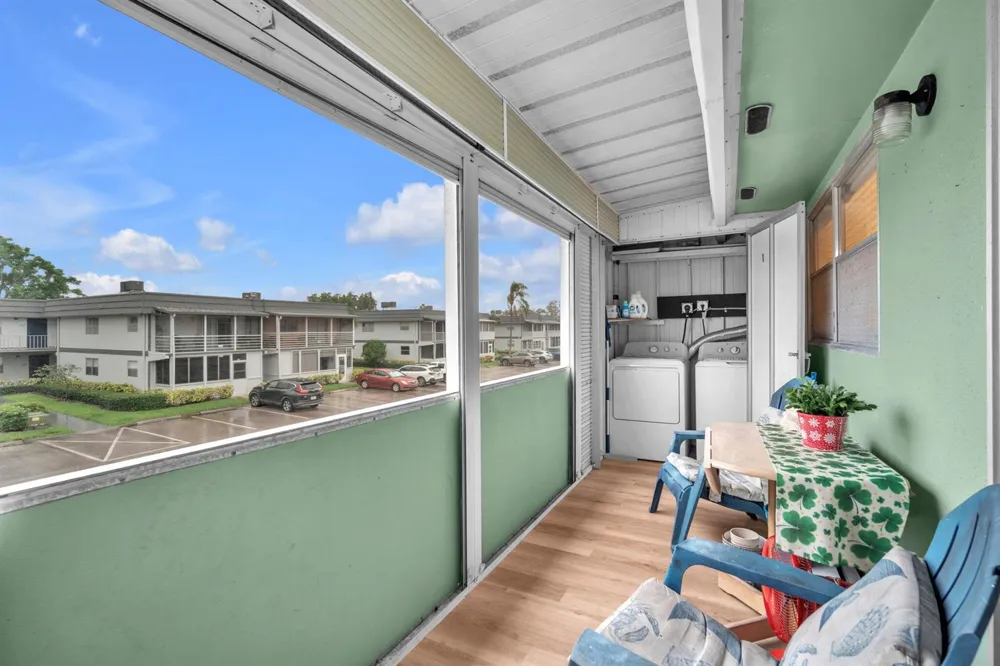 716 Saxony Place #O Delray Beach, FL 33446