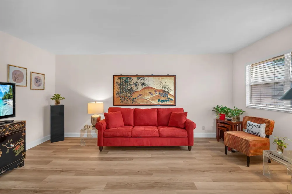 716 Saxony Place #O Delray Beach, FL 33446