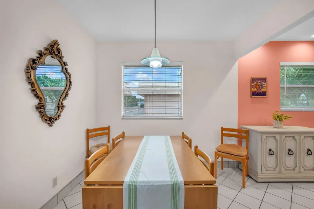 716 Saxony Place #O Delray Beach, FL 33446