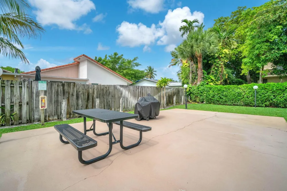 8900 W Sample Road #204 Coral Springs, FL 33065