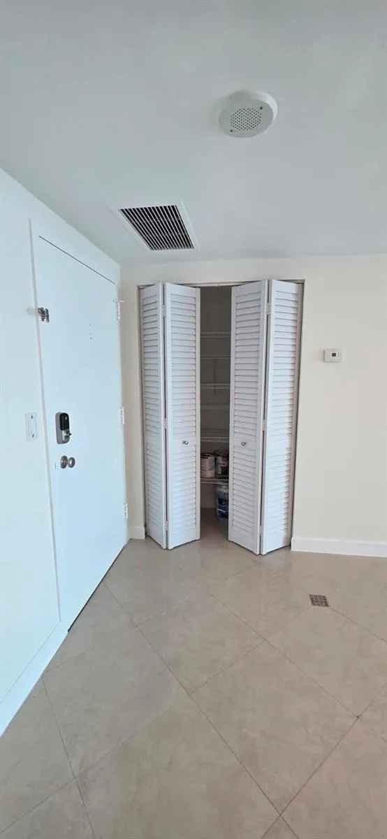 11111 Biscayne Boulevard #Tower 2 - 4C or 427 Miami, FL 33181