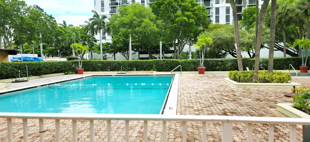 11111 Biscayne Boulevard #Tower 2 - 4C or 427 Miami, FL 33181