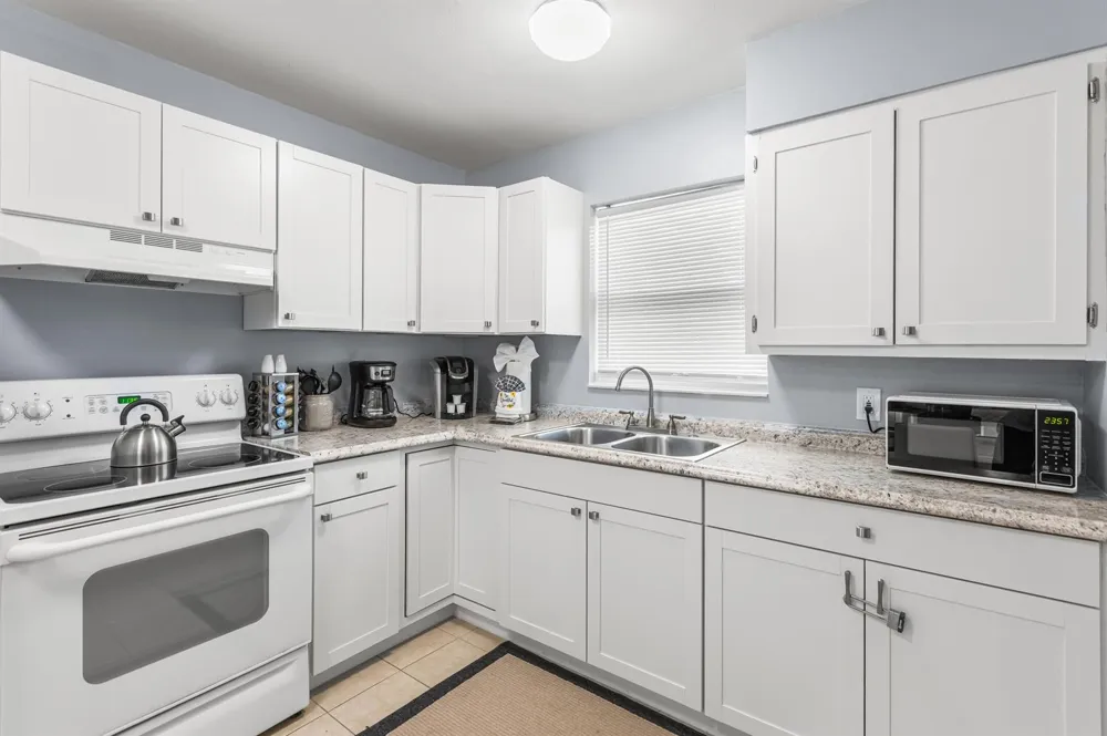 4953 Bayshore Drive Naples, FL 34112