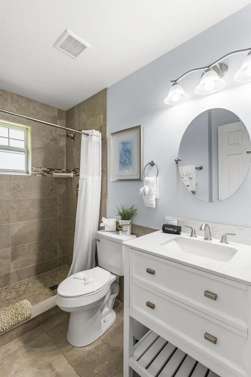 4953 Bayshore Drive Naples, FL 34112