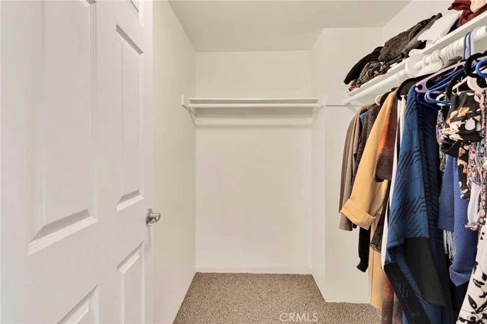 9906 Owensmouth #14 Chatsworth, CA 91311