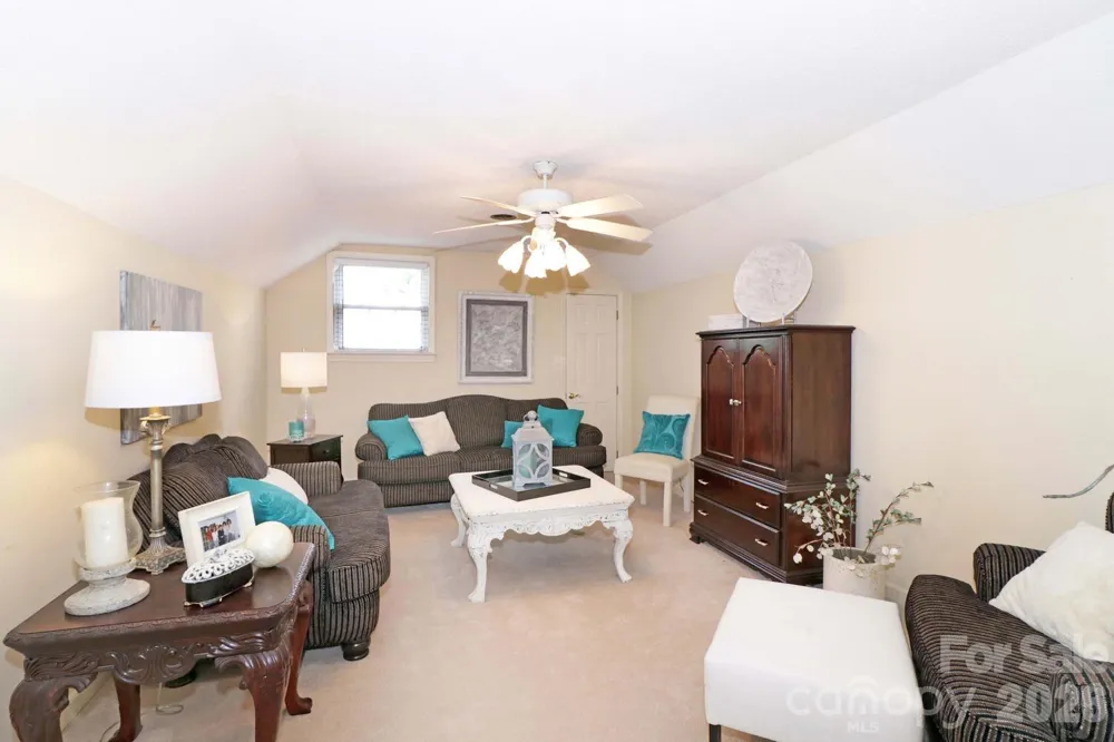 4723 Old Mountain Road Stony Point, NC 28678