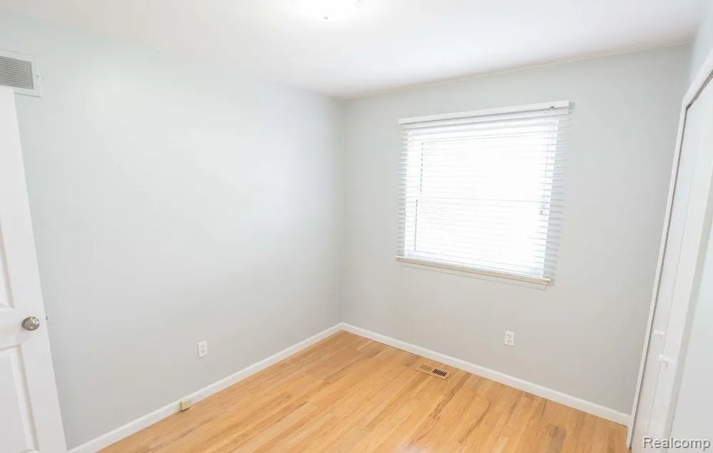 3452 Cone Avenue Rochester Hills City, MI 48309