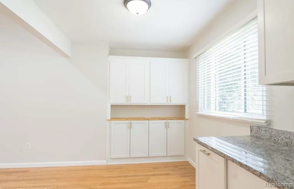 3452 Cone Avenue Rochester Hills City, MI 48309