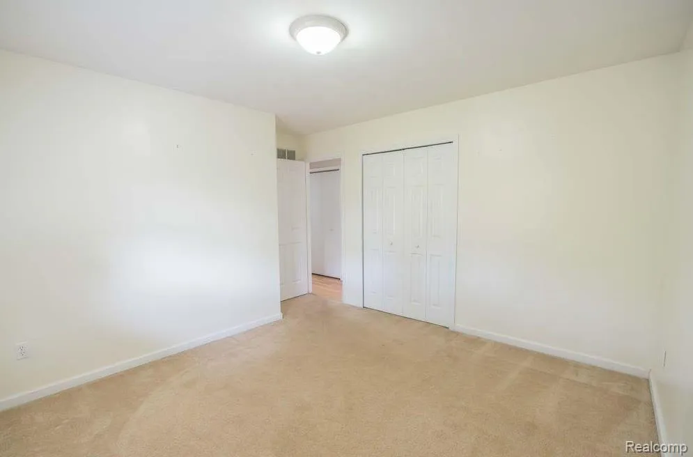 3452 Cone Avenue Rochester Hills City, MI 48309