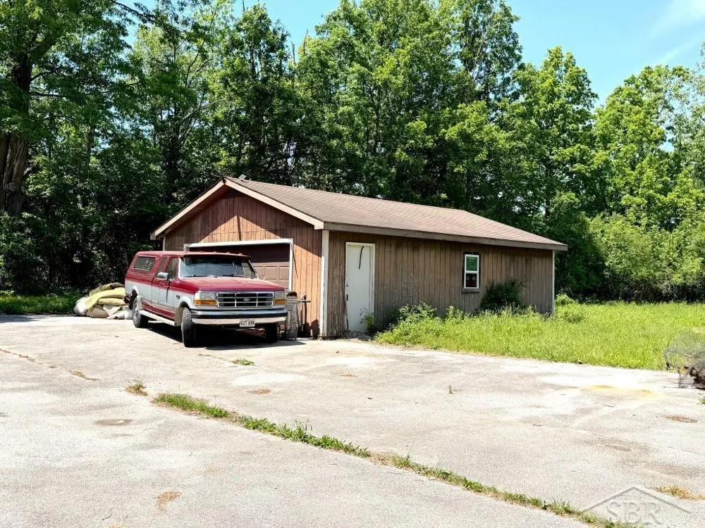 1408 Waldo Court Midland City, MI 48640