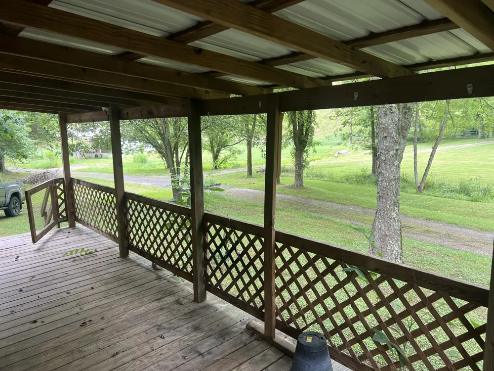 32 Patterson Ln Pleasant Shade, TN 37145