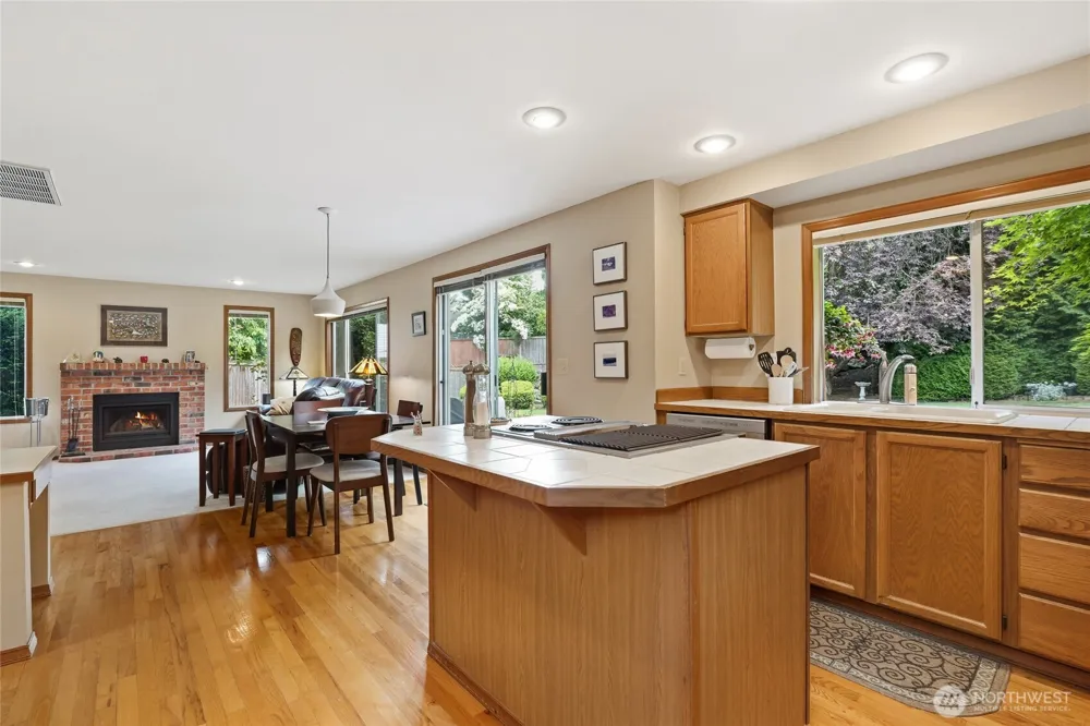 7634 116th Court SE Newcastle, WA 98056